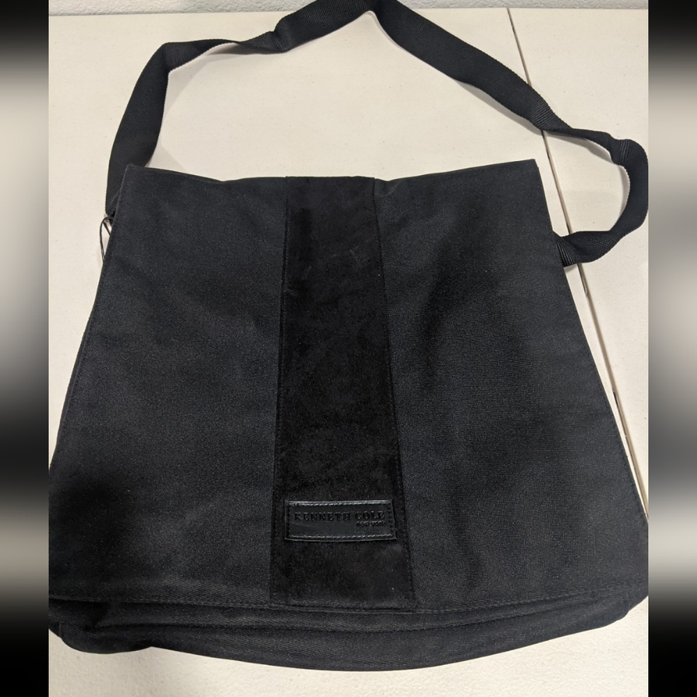 Vintage Rare Black Laptop Messenger Shoulder Bag Crossbody Book Bag Gift Fashion